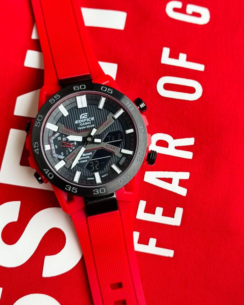 Edifice ECB-2200HTR – Honda Type R Edition